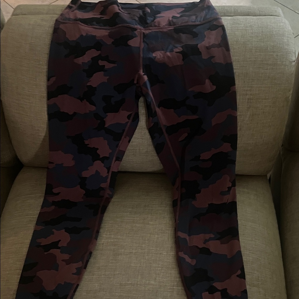 Lululemon Athletica Maroon and Black Camouflage Leggings